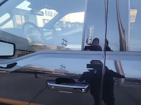 Certified 2021 Ford F150 XLT w/ Equipment Group 302A High image 13