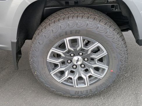 New 2026 Chevrolet Colorado Z71 w/ Technology Package image 16