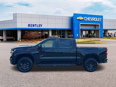 Used 2026 Chevrolet Silverado 1500 LT Trail Boss w/ LT Trail Boss Premium Package image 2