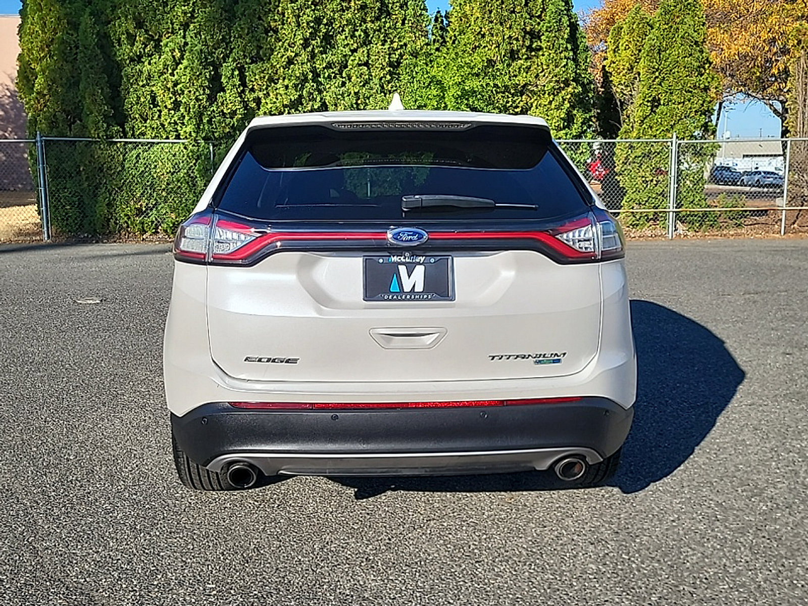 Used 2017 Ford Edge Titanium w/ Technology Package AWD/4WD image 6
