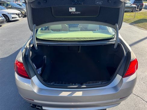 Used 2013 BMW 528i Sedan RWD image 23
