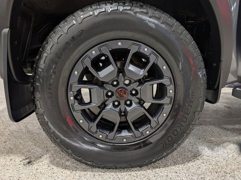 Used 2022 Nissan Frontier PRO-4X w/ Pro-4X Premium Package image 13