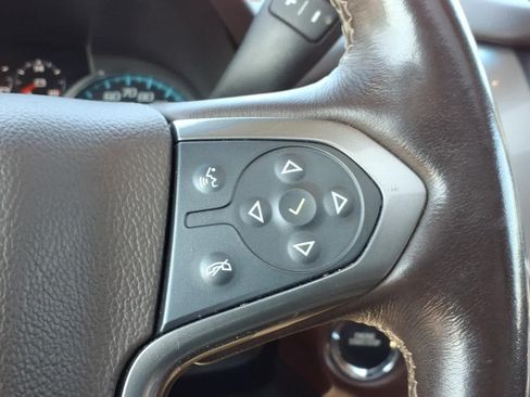 Used 2019 Chevrolet Suburban Premier AWD/4WD image 26