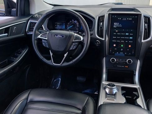 Used 2024 Ford Edge SEL image 15