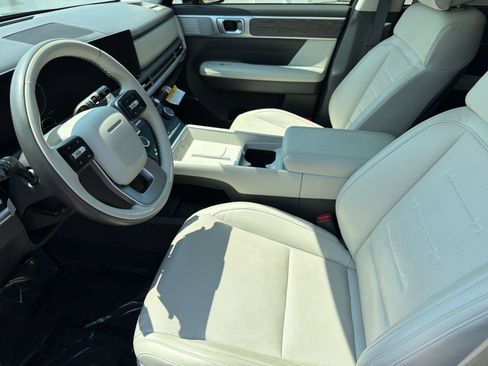 Used 2024 Hyundai Santa Fe Calligraphy FWD image 5