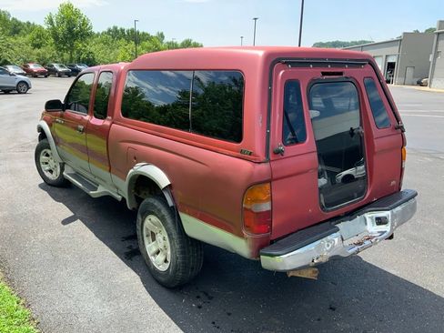 Used 2000 Toyota Tacoma PreRunner w/ Value Pkg RWD image 8