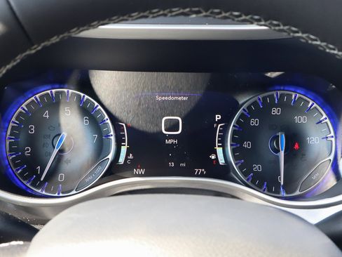 New 2026 Chrysler Pacifica Select image 32