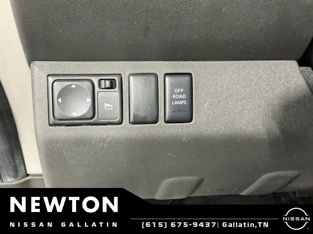 Used 2012 Nissan Xterra PRO-4X AWD/4WD image 37