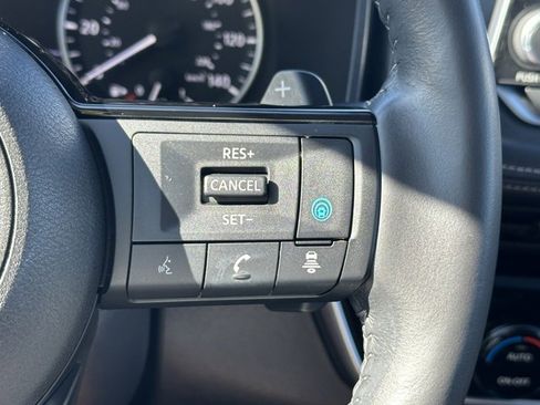 Certified 2023 Nissan Rogue SL image 39