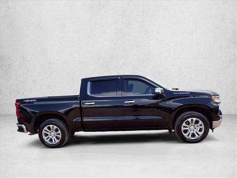 Used 2024 Chevrolet Silverado 1500 LTZ AWD/4WD image 5