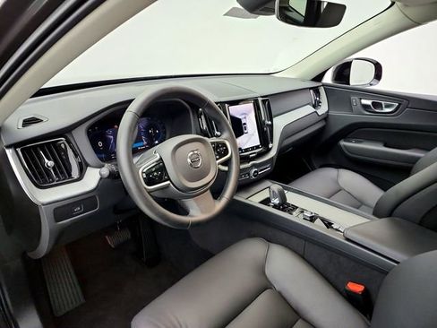 Certified 2025 Volvo XC60 B5 Plus w/ Climate Package AWD/4WD image 20