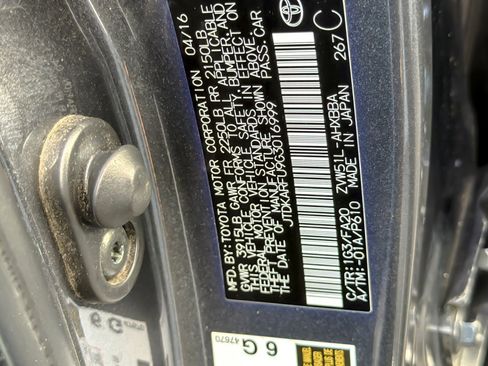 Certified 2016 Toyota Prius Two image 27