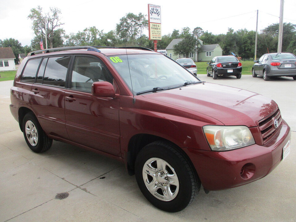Used 2006 Toyota Highlander 2WD w/ Cold Weather Pkg image 17