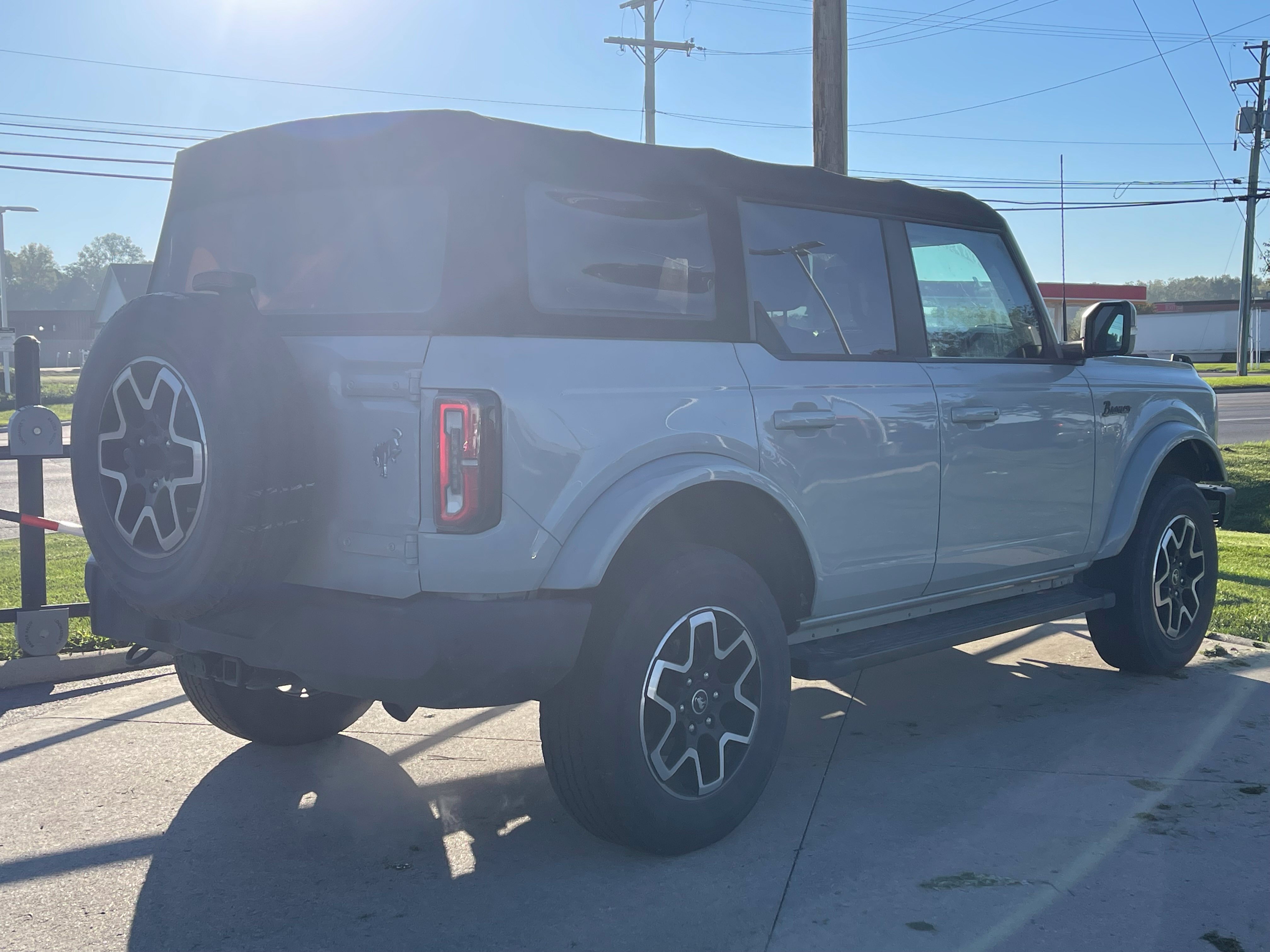Used 2022 Ford Bronco Outer Banks AWD/4WD image 7