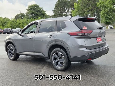 Used 2025 Nissan Rogue SV FWD image 3