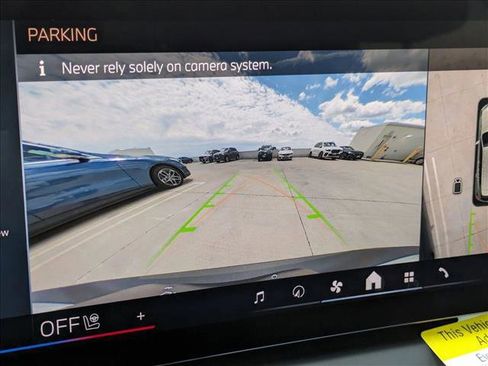 Used 2025 BMW X3 xDrive30i w/ Premium Package image 13