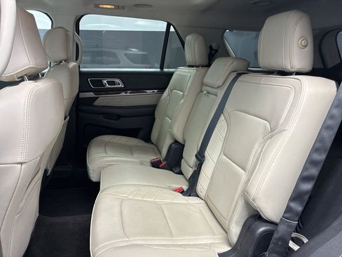 Used 2016 Ford Explorer Platinum AWD/4WD image 14