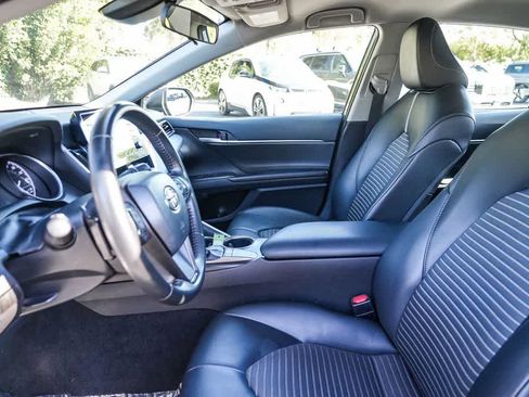 Used 2023 Toyota Camry SE FWD image 17
