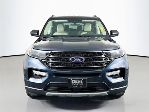 Used 2024 Ford Explorer XLT w/ Equipment Group 202A AWD/4WD image 3