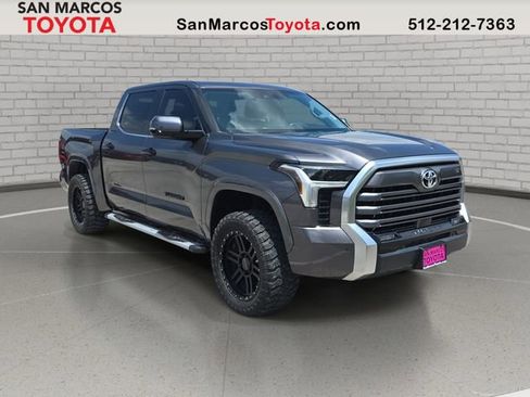 Used 2022 Toyota Tundra Limited RWD image 3