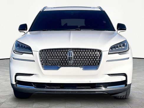 Used 2022 Lincoln Aviator Reserve w/ Class IV Trailer Tow Package image 3