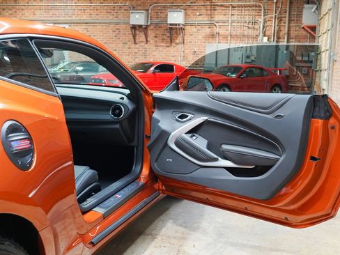 Used 2022 Chevrolet Camaro SS RWD image 36
