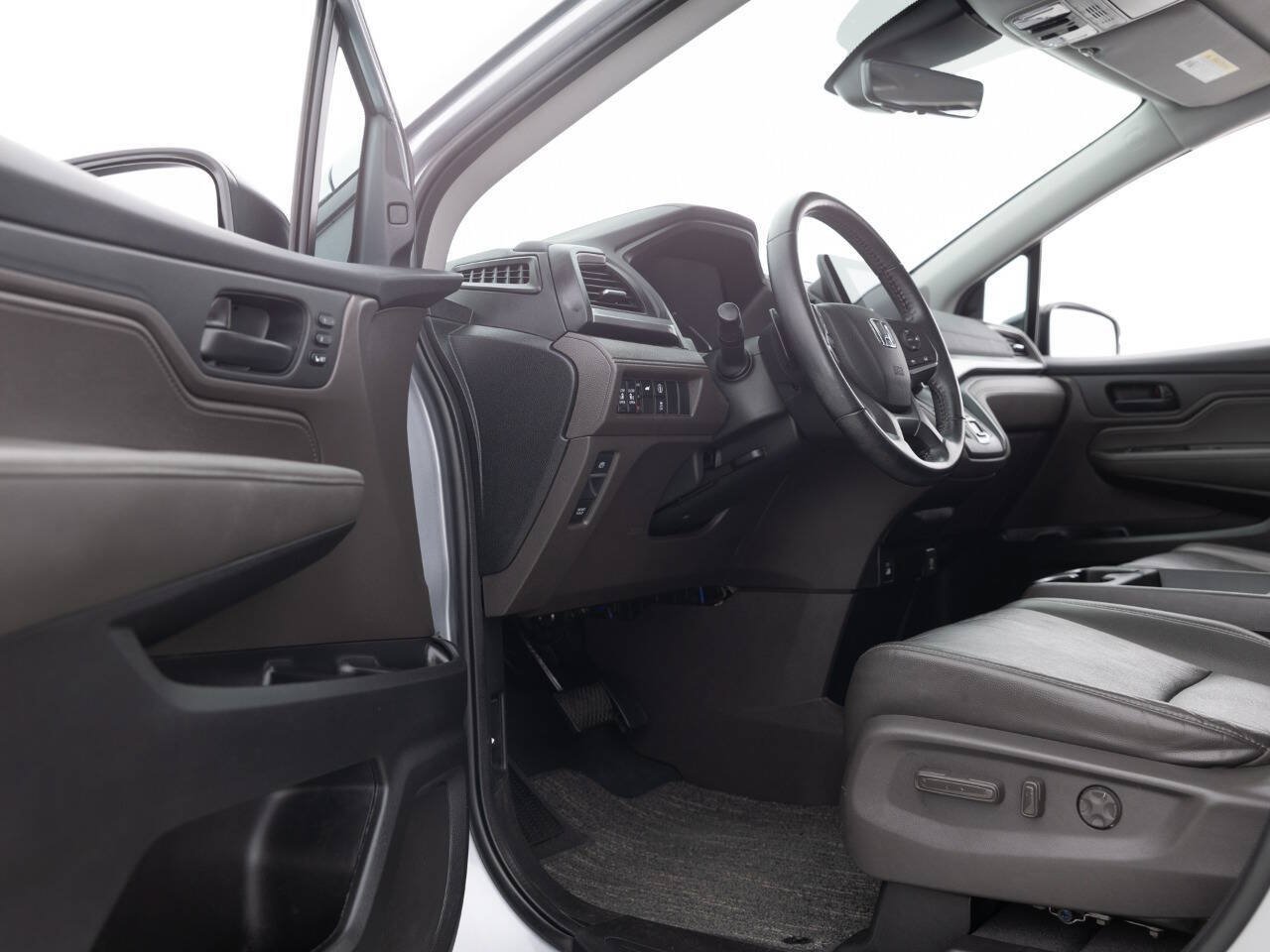 Used 2021 Honda Odyssey EX-L image 24