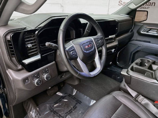 Used 2024 GMC Sierra 1500 SLT AWD/4WD image 10