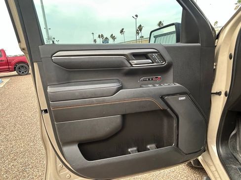 Used 2023 GMC Sierra 1500 AT4 w/ Technology Package AWD/4WD image 11