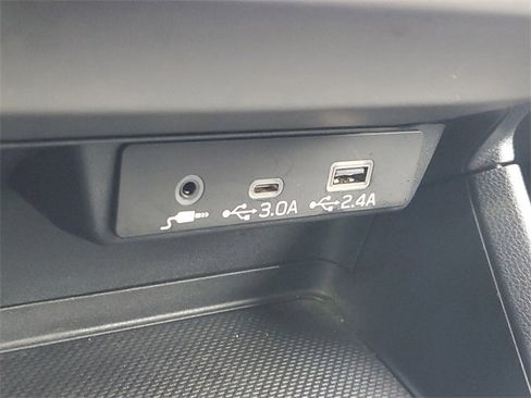 Certified 2024 Subaru Crosstrek 2.0i Premium image 28