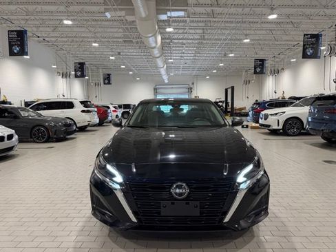 Used 2024 Nissan Altima 2.5 SV FWD image 3
