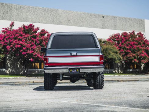 Used 1990 GMC Jimmy 4WD image 9
