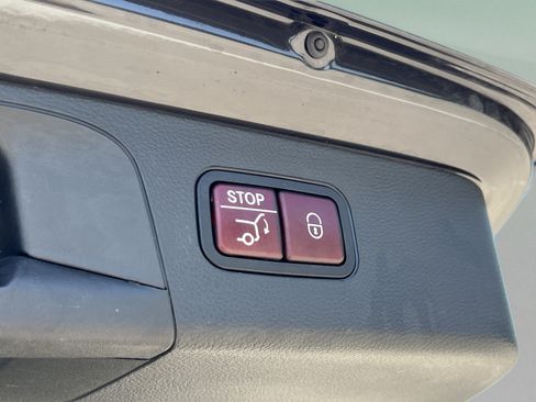 Used 2020 Mercedes-Benz GLC 300 image 28