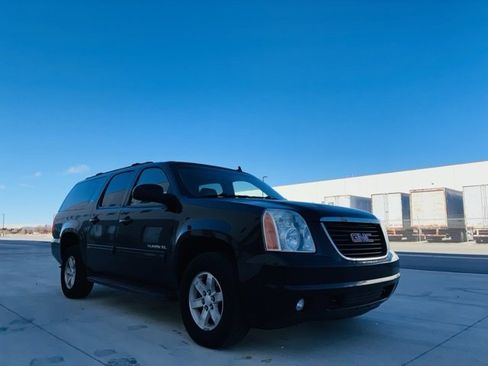 Used 2013 GMC Yukon XL SLT image 7