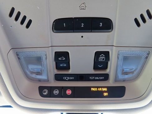 Used 2018 GMC Terrain SLT image 38