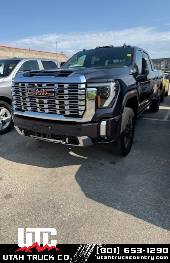 Used 2024 GMC Sierra 3500 Denali AWD/4WD image 1