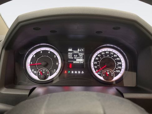 Used 2019 RAM 1500 Express AWD/4WD image 13