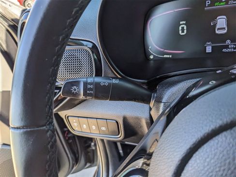 Certified 2023 Kia Soul EX image 32