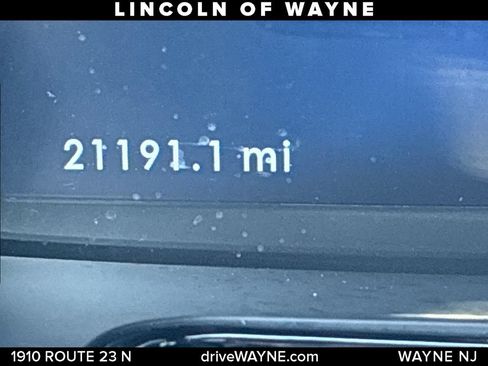 Certified 2024 Lincoln Corsair AWD w/ Equipment Group 101A image 18