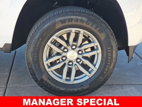 Used 2024 Chevrolet Colorado LT w/ LT Convenience Package III image 38