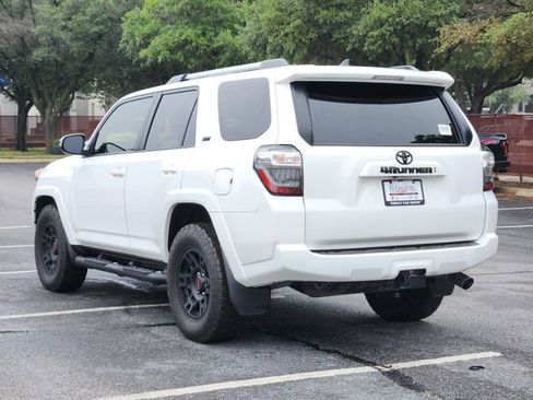 Used 2023 Toyota 4Runner SR5 Premium w/ Moonroof Package image 3
