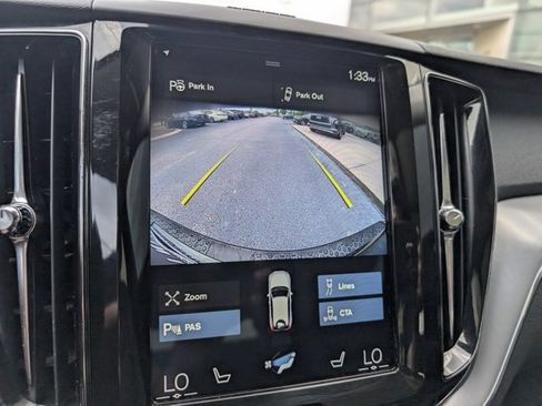 Used 2019 Volvo XC60 T5 Momentum w/ Multimedia Package image 14