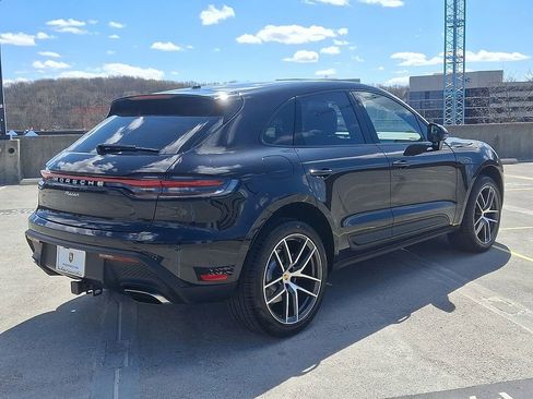 Used 2025 Porsche Macan image 8