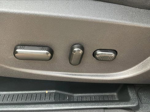 Used 2017 Ford C-MAX SE image 35