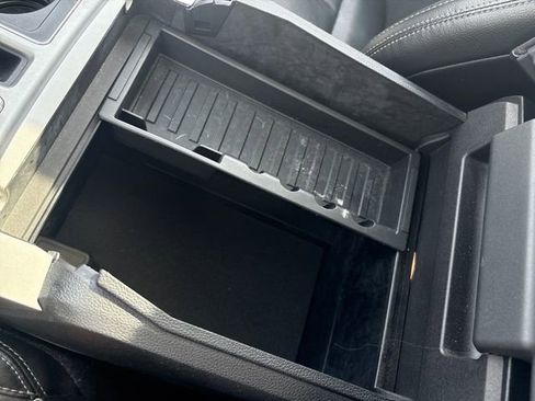 Used 2018 Ford F150 Lariat w/ Equipment Group 502A Luxury image 28