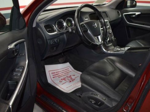 Used 2012 Volvo S60 T5 FWD image 8