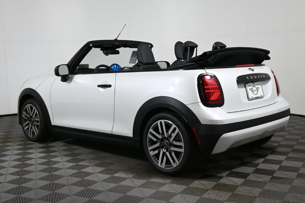 Used 2026 MINI Cooper S FWD image 12