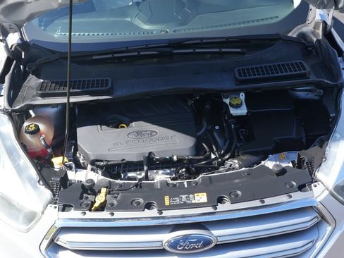 Used 2017 Ford Escape SE FWD image 20