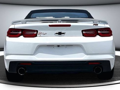 Used 2023 Chevrolet Camaro LT RWD image 5