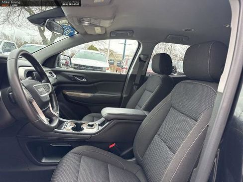 Used 2023 GMC Acadia SLE FWD image 15